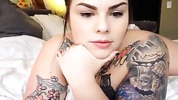 Home D20 - This FAT girl is very sexy and i like her butthole