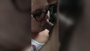 CHUBBY deepthroat cum in mouth