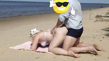 Acquaintance – A Housewife Came Back To Fucking